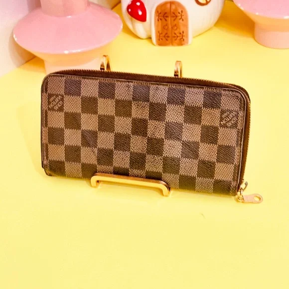 Louis Vuitton Damier zippy wallet - Picture 3 of 13